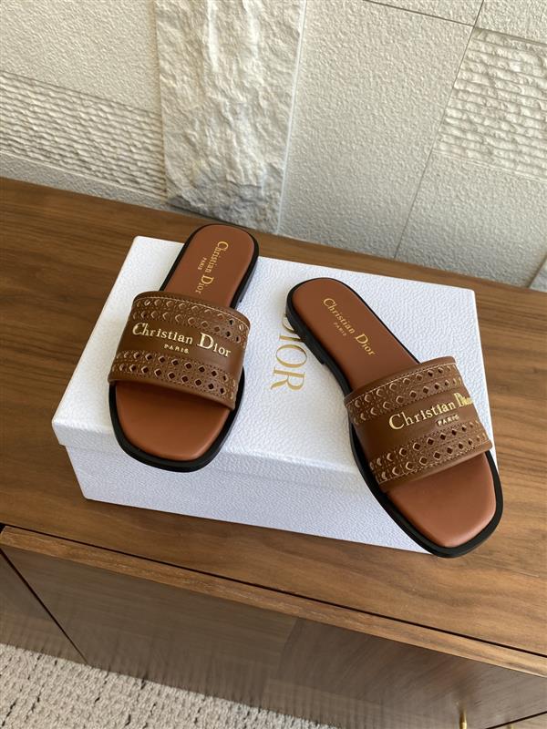 20251128184323690 310